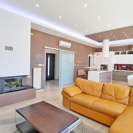 Vila Martina - Bellevue Šmrika Zewnętrze zdjęcie