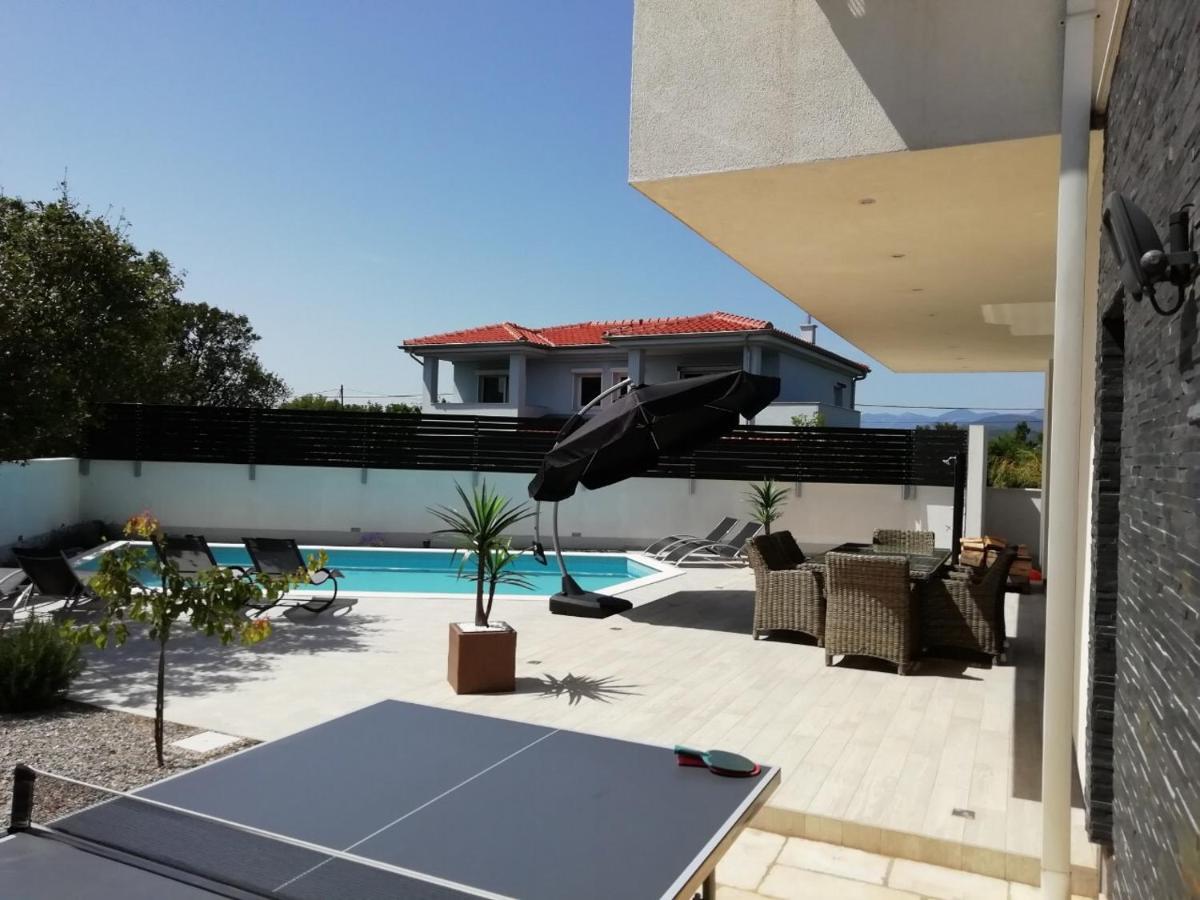 Vila Martina - Bellevue Šmrika Zewnętrze zdjęcie